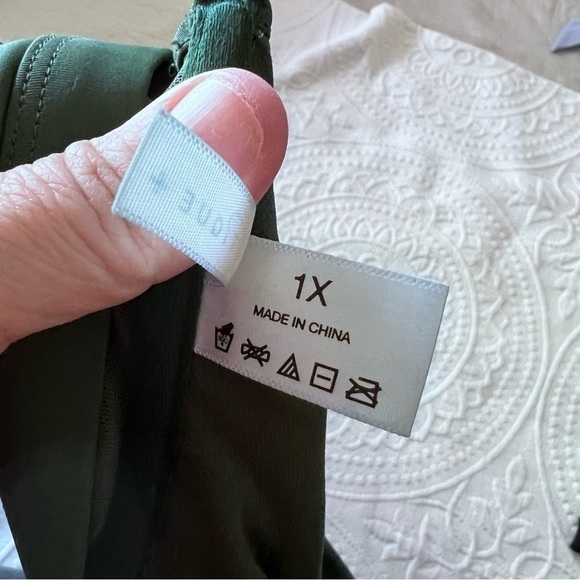 Boutique +  By Jessica Milagros Plus‎ Size Bikini top - Picture 4 of 6